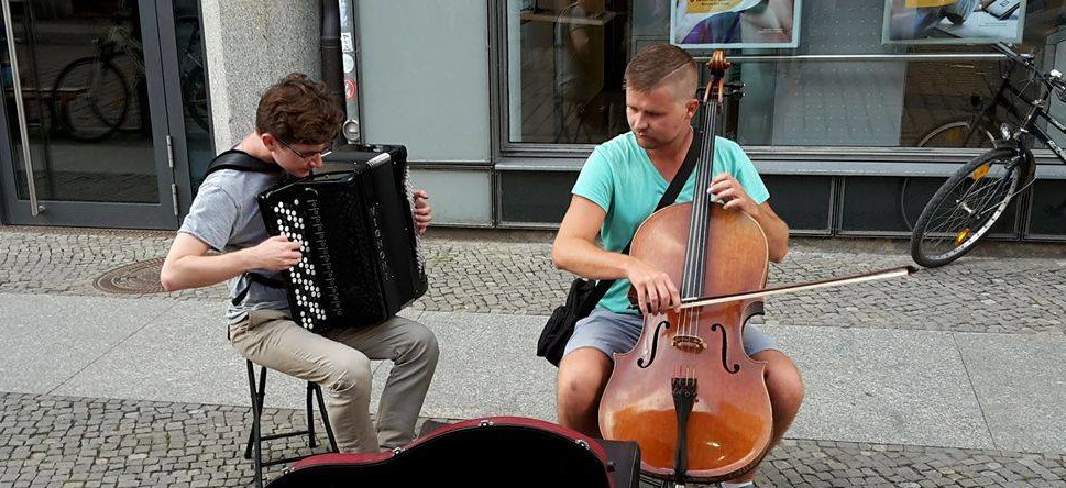 Potsdams Straßenmusiker: Different Silesia