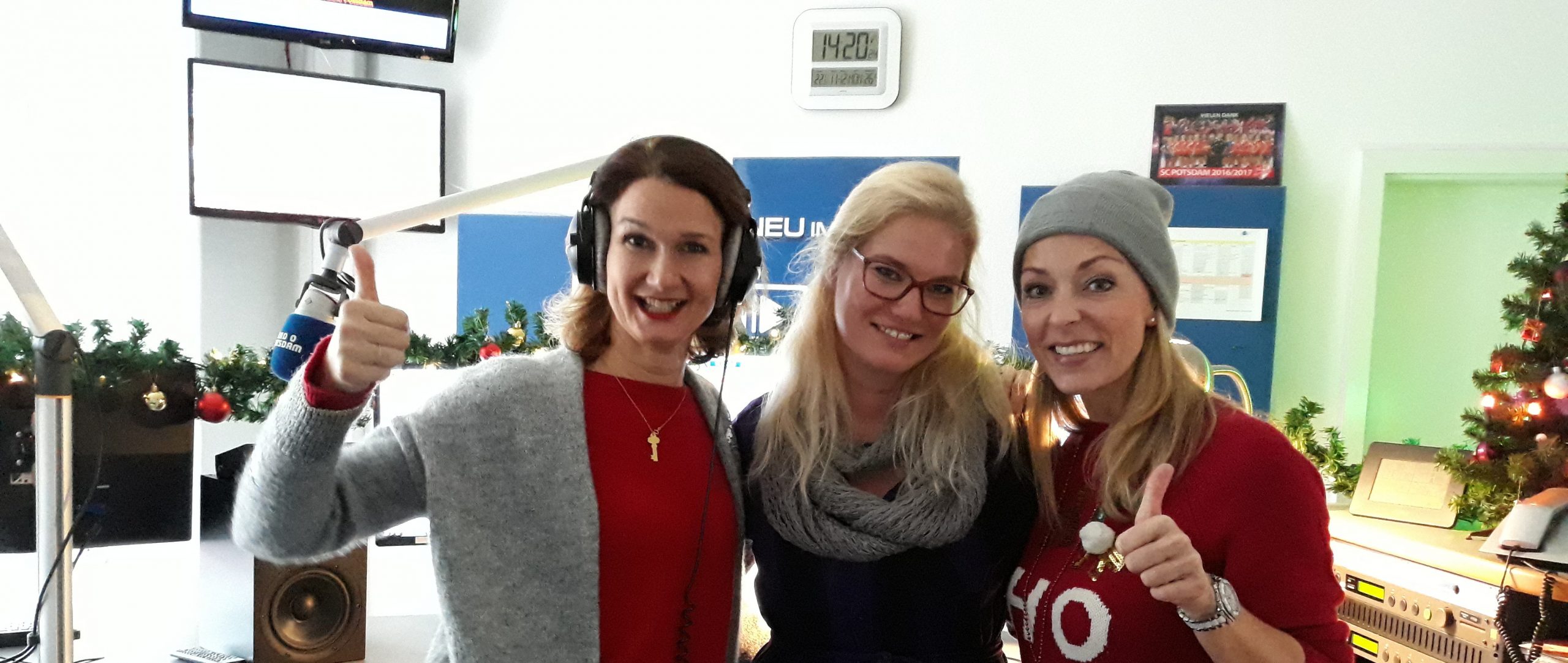 Yoga im Dunkeln – bei Happy Yoga Glow