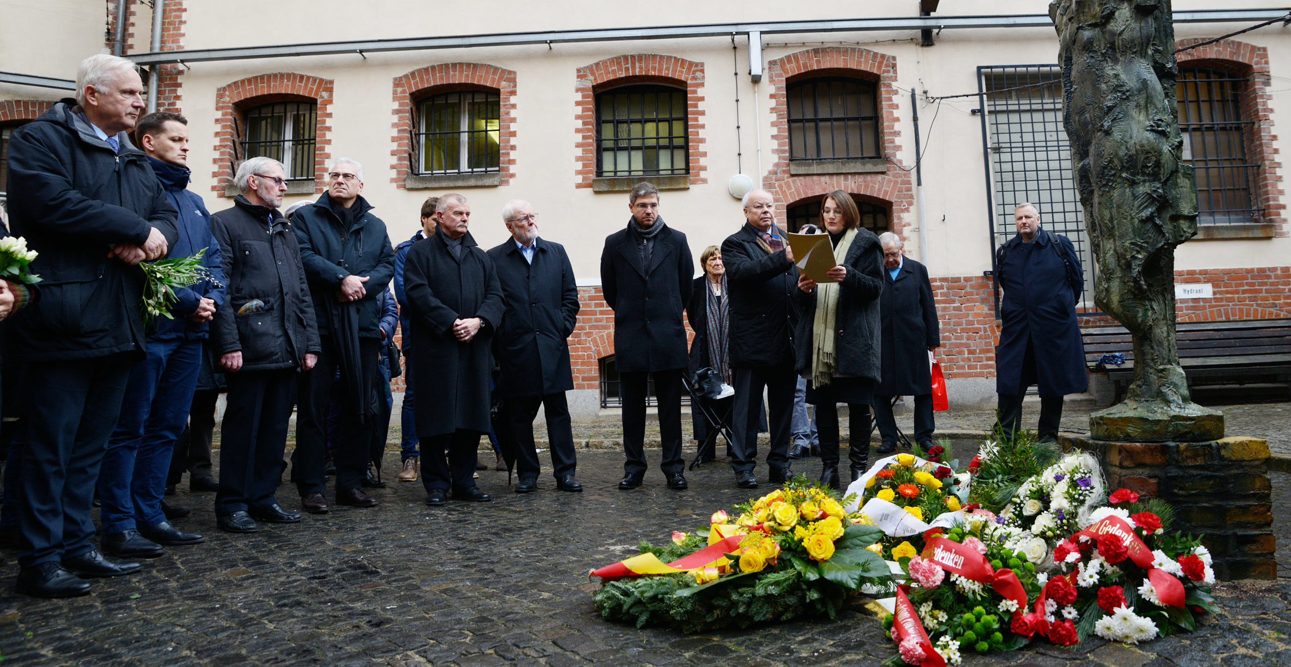In Erinnerung an die Befreiung des Konzentrations und Vernichtungslagers Auschwitz
