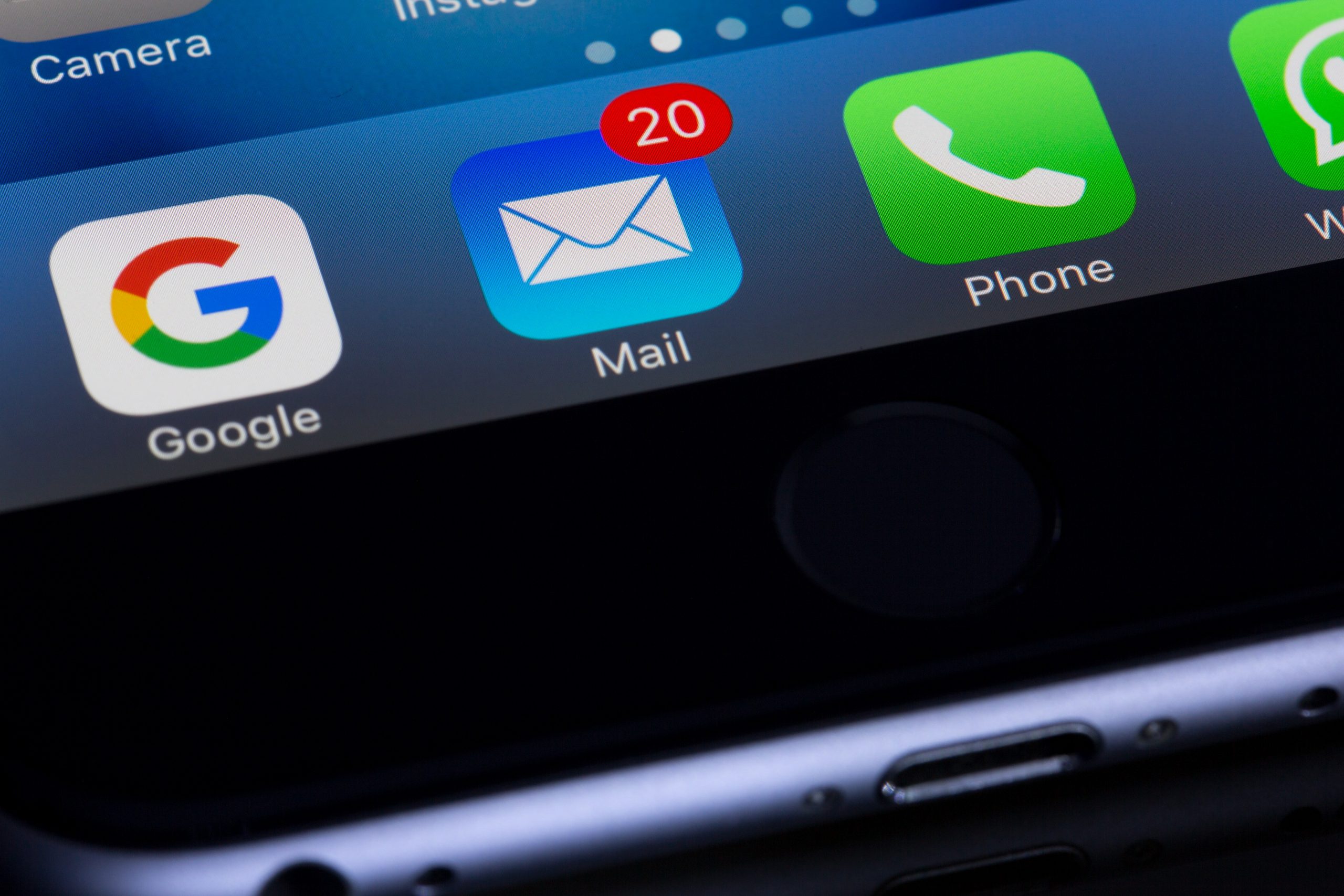 Mahr EDV erklärt die IT Welt: Welche Gefahr E Mails mit sich bringen