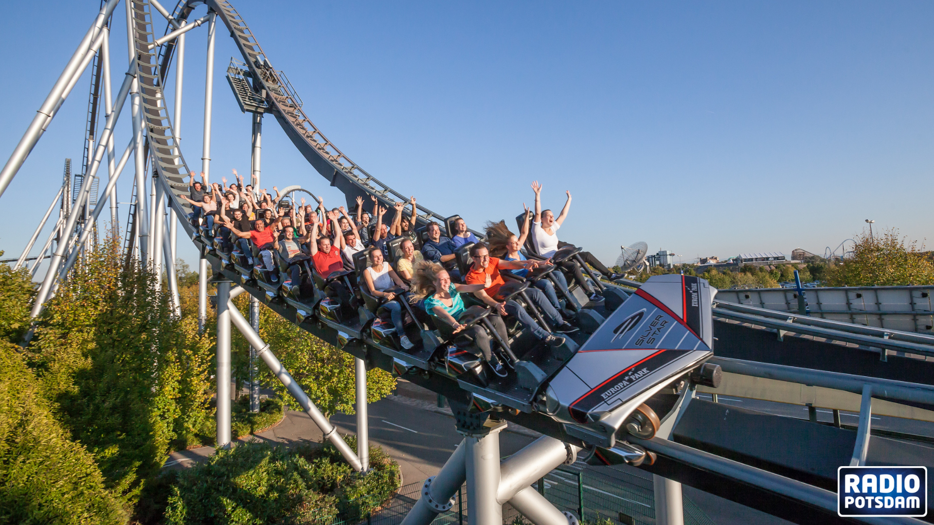 Die Wachermacher: Christian fährt auf Hertha Auswärtsfahrt in den Europapark