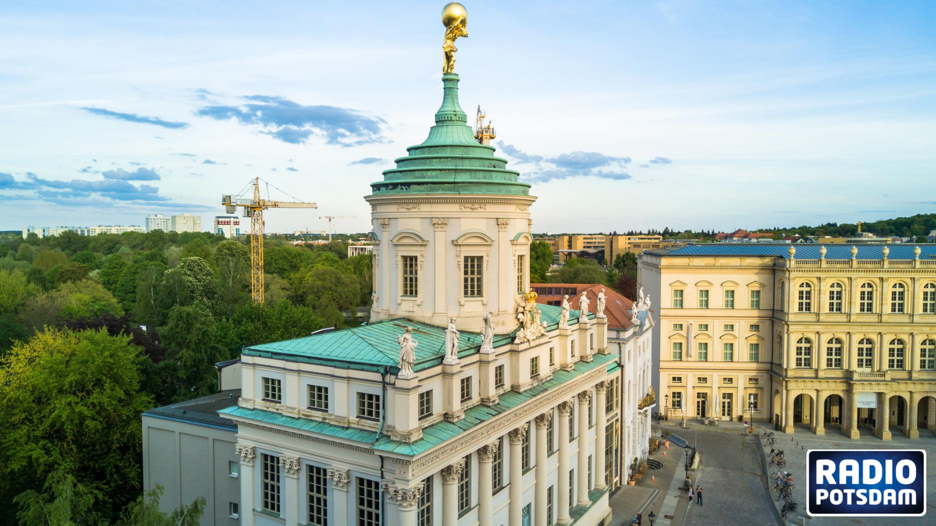 Wie die Ausstellungsstücke im Potsdam Museum trotz Beleuchtung und Heizung ganz bleiben