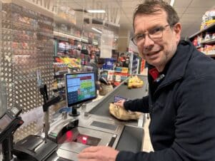 Smyrek arbeitet.. bei REWE Grube