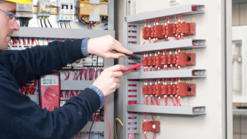 Die DEKRA in der Industrie: Wie werden Maschinen geprüft?