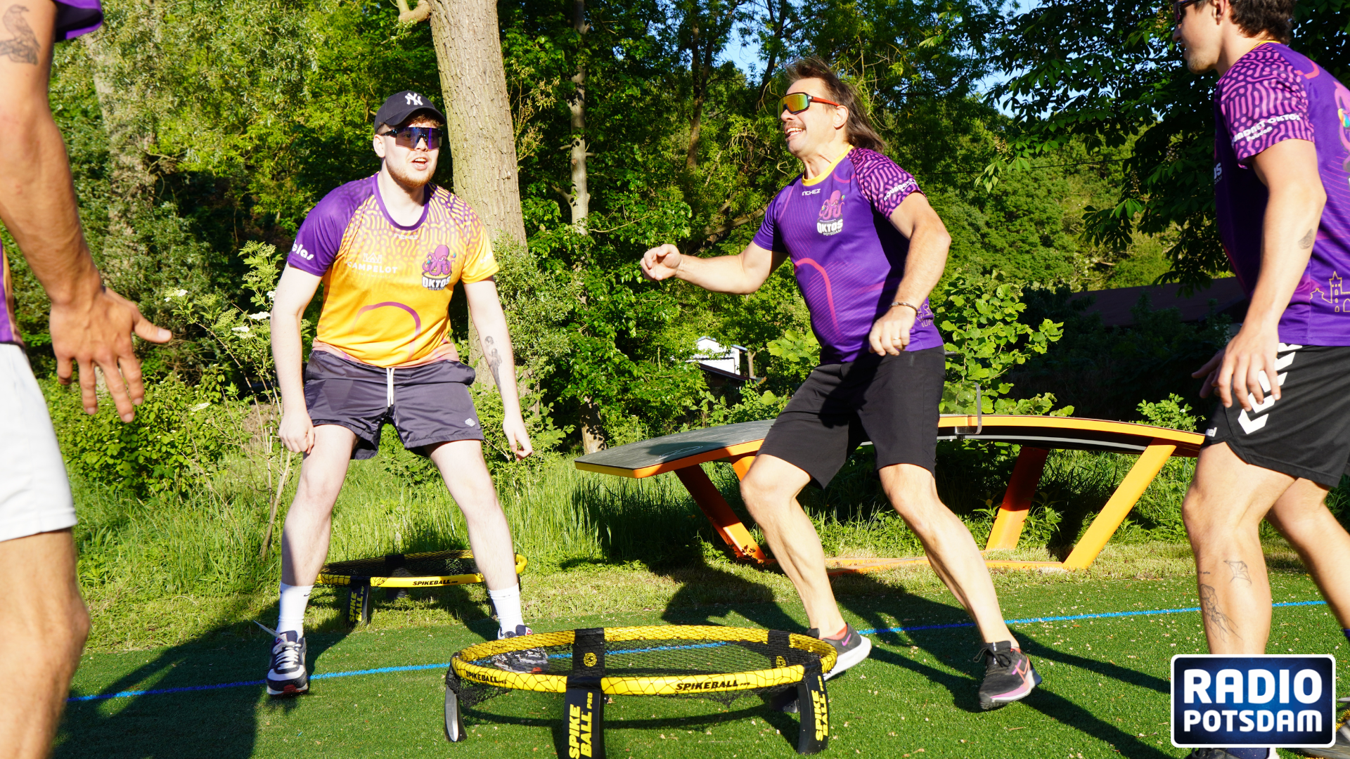 Wir testen die Trend Sportart „Roundnet“ mit den Roundnet Oktos Potsdam