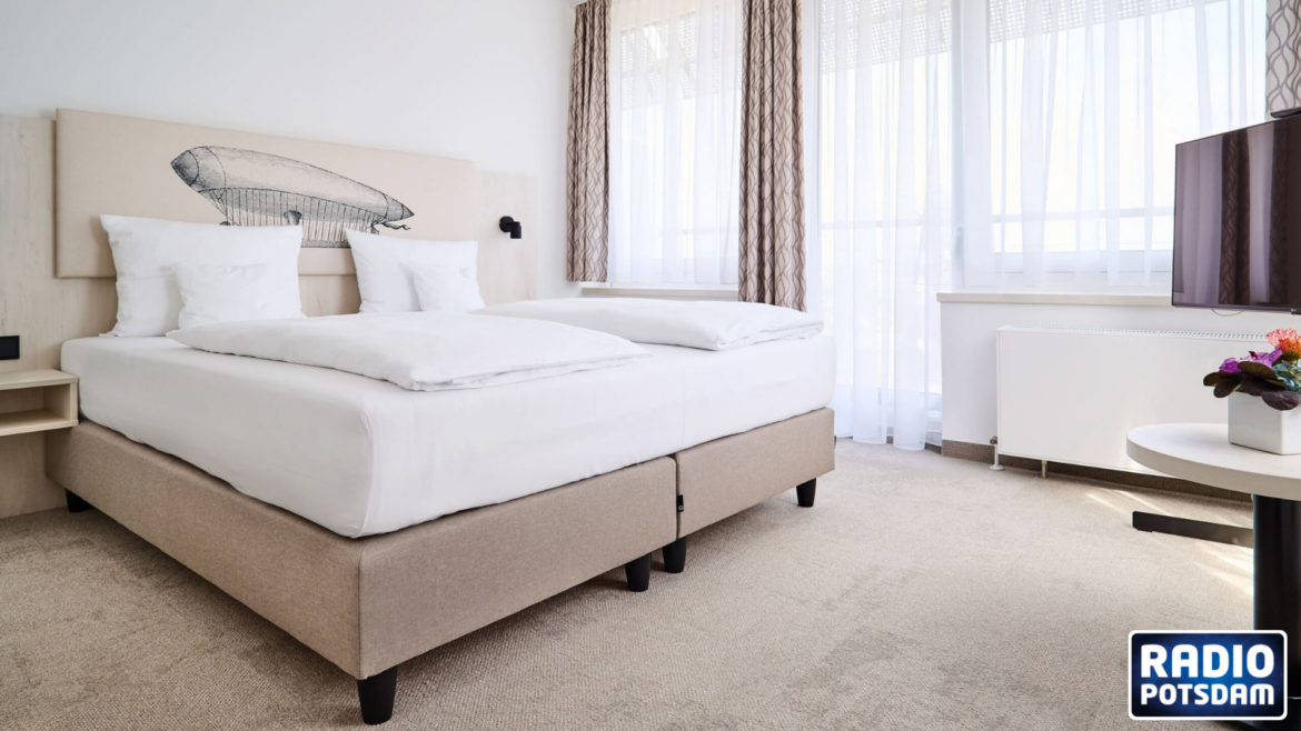 So machen die Profis aus dem Kongresshotel Potsdam ihr Bett