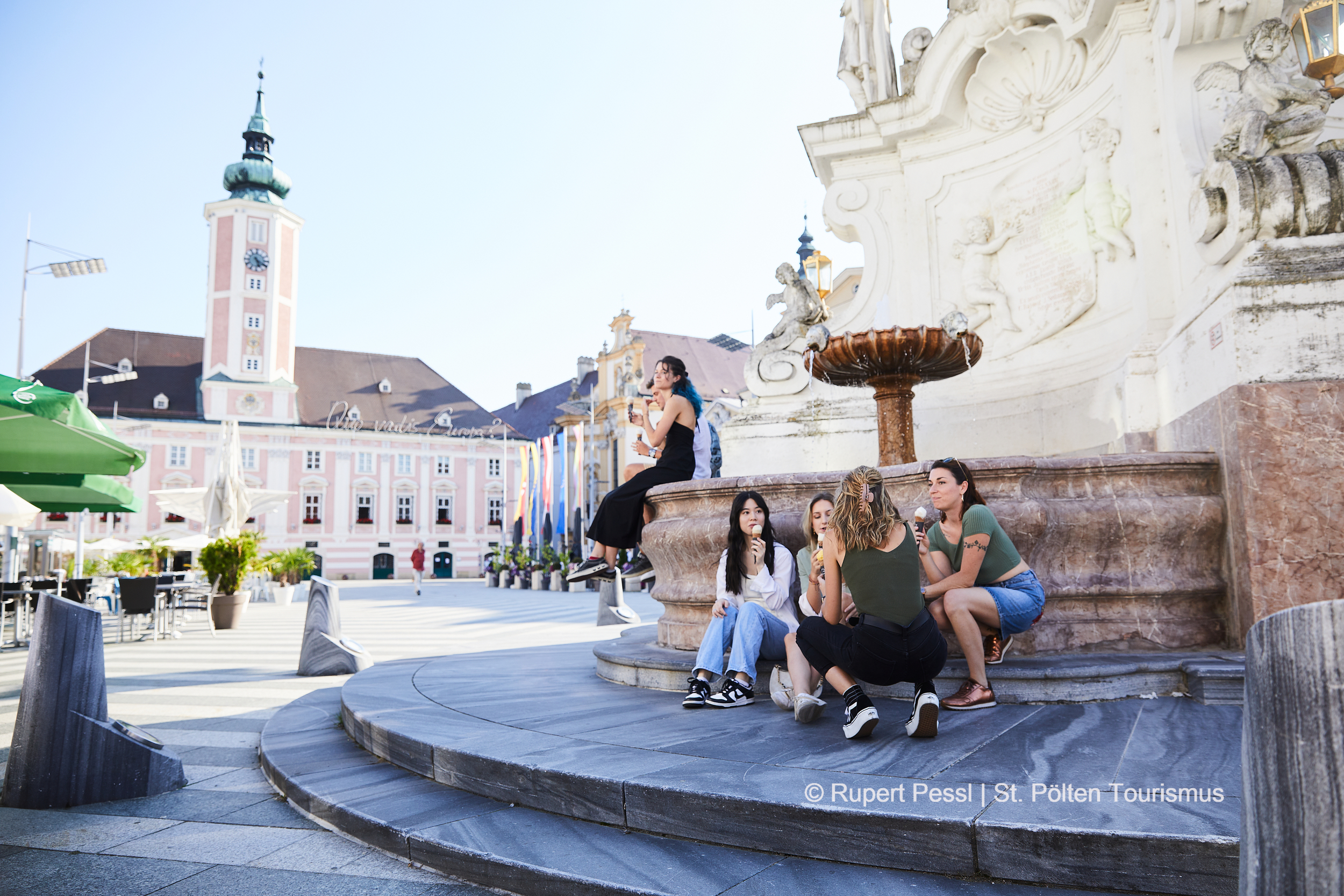 Pressefoto ST PÖLTEN Rathausplatz (c) St. Pölten Tourismus Rupert Pessl